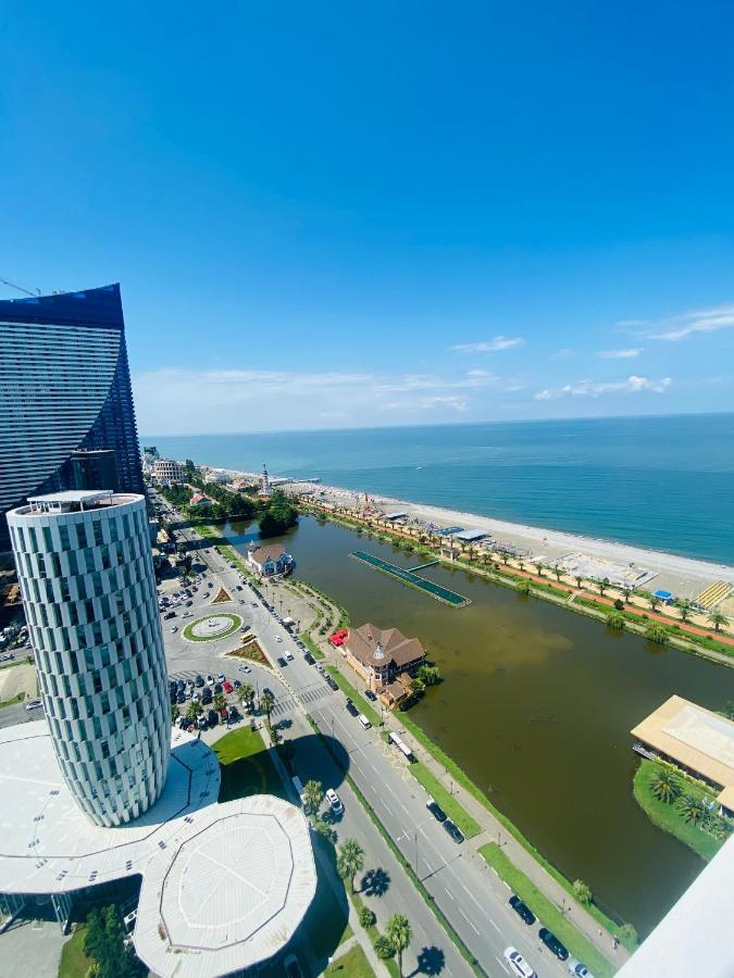 Alliance Home Batumi Esterno foto